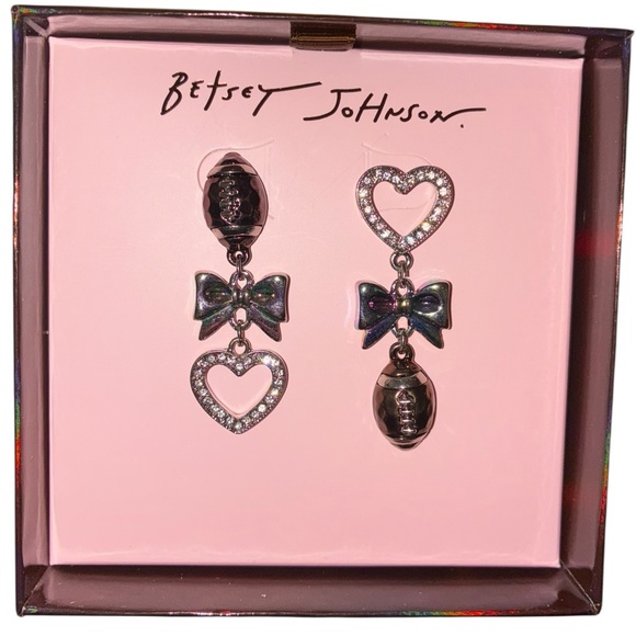 BETSEY JOHNSON Mismatched Metallic Football Heart Bow Earrings NFL SEC NEW NWT - Picture 1 of 9